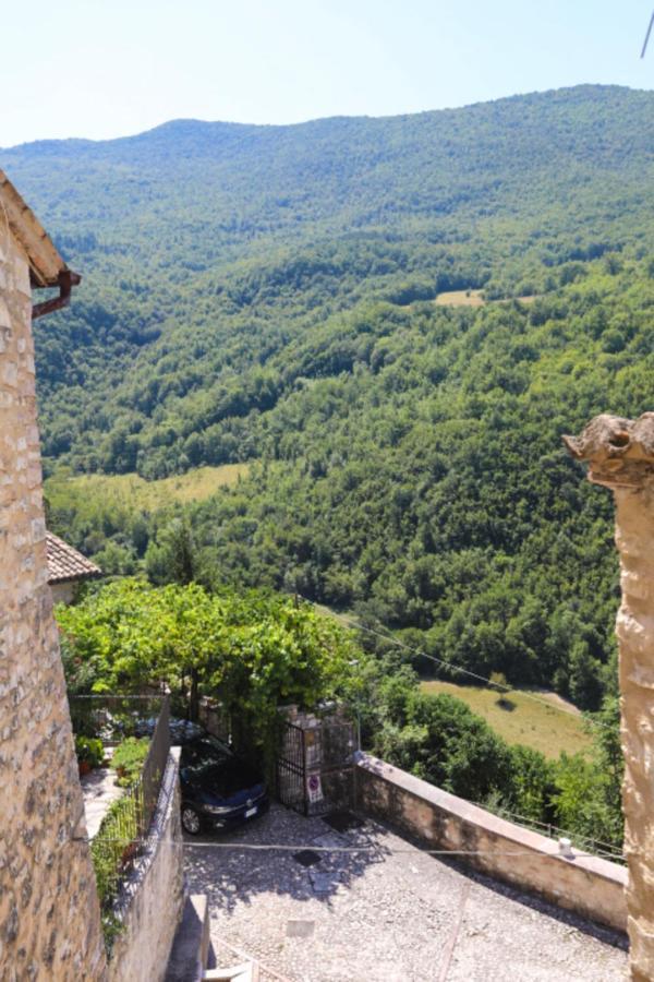 Il Tripode - Le Dimore Del Bordone Vallo di Nera Dış mekan fotoğraf